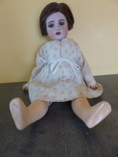 Poupée ancienne bébé Jumeau sfbj en porcelaine taille 5   hauteur 36 cm.