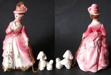 Elégante au caniche