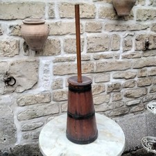 ANCIENNE ET GRANDE BARATTE  A BEURRE EN BOIS