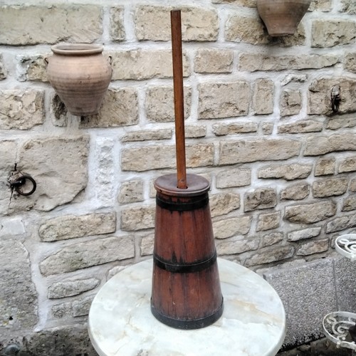 Ancienne grande baratte a - ancienne,