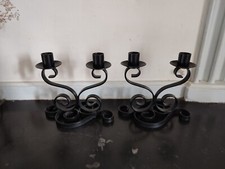 Paire de bougeoirs en métal