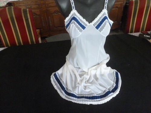 Jolie combinaison fond robe - jolie, de