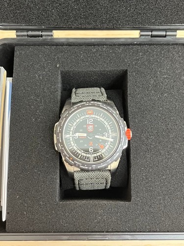 Luminox 3760 analog wristwatch - 3760,
