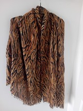 Echarpe ou foulard style léopard marron état neuf en coton