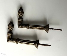 Paire de crochets pour embrasses de rideau laiton à visser longueur 7,5 cm
