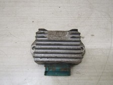 regulateur de tension  piaggio