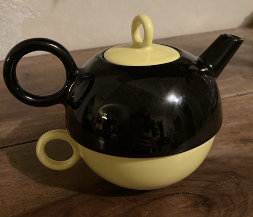 Petite théière tasse - théière, et