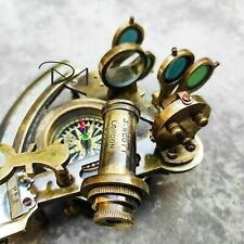 Ancienne boussole à sextant