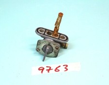 Robinet Essence Yamaha TDM