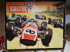 SCALEXTRIC. REF 30 GT. CIRCUIT ELECTRIQUE AVEC VOITURES. EN BOITE