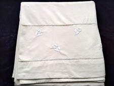 Drap en métis Décor de broderies et jours en retour   2.10 x 2.80 m