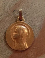 Charmante Médaille Religieuse