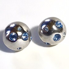 BOUCLES D’OREILLES