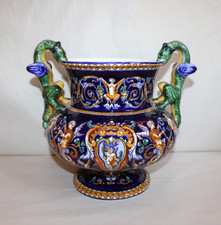 Cache pot Médicis en faïence de Gien, décor Renaissance Italien bleu, h. 26.5cm
