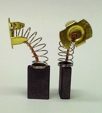(N°1153) Charbon De Balai