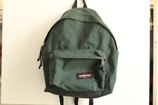 Joli sac à dos Eastpak vert