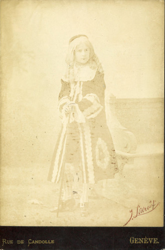 Portrait femme costume - portrait,