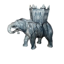 Éléphant avec Nacelle en