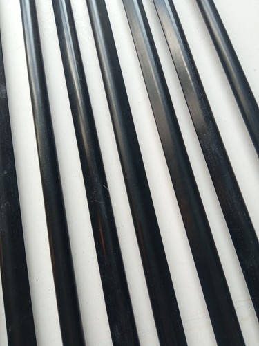 Lot baguettes en bois - 8,