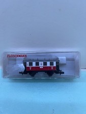 Wagon Voyageurs Échelle N FLEISCHMANN  2eme Classe Livrée Rouge 