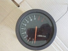 compte tour suzuki rgv 250