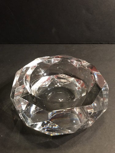 Nice ashtray stamped baccrat - nice,