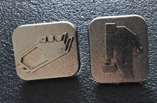 Pin’s Lot de 2 Piles Kodak Modèles Bobsleigh et Curling Vintage TBE (108)