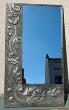 Miroir décoratif en étain