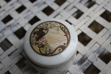 Ancienne boîte à savon  porcelaine Victor Vaissier violettes rêvées Art Nouveau