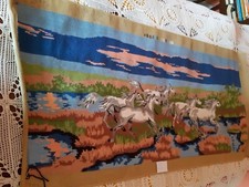 1 grand canevas fait  De 49 Cm