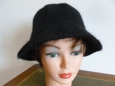 RAVISSANT CHAPEAU CLOCHE NOIR