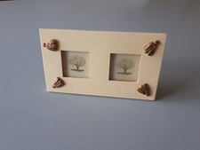 petit cadre 2 photos, blanc cassé avec abeilles