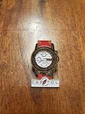 Pin's Capitol Montre Paris - Dakar Paris - Le Cap