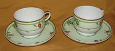 2 tasses thé chocolat porcelaine Coquet Limoges forme Riviera modèle Madagascar