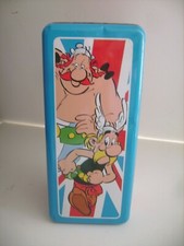 Boîte en tôle Delacre "Astérix" 24 cm X 11 cm X 10 cm de hauteur