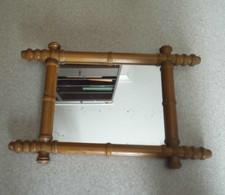 Miroir mural de barbier à