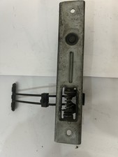 Serrure ouverture / fermeture tirette capot moteur prévu pour Clio 2 7700842682