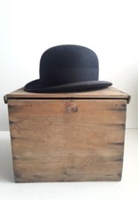 Boite à chapeau ancienne