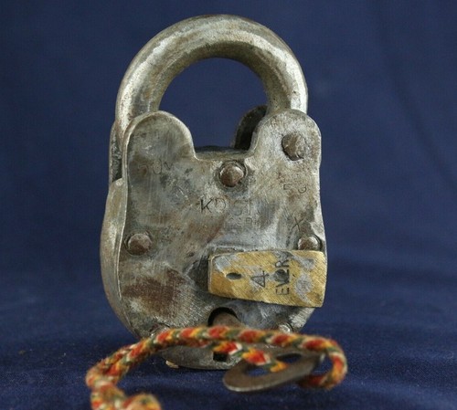 Cadenas ancien fer - cadenas,