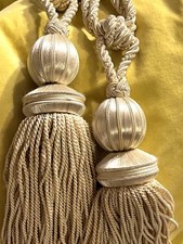 Anciennes Embrasses De Rideaux Soie Crème Antique Silk Curtain Tiebacks