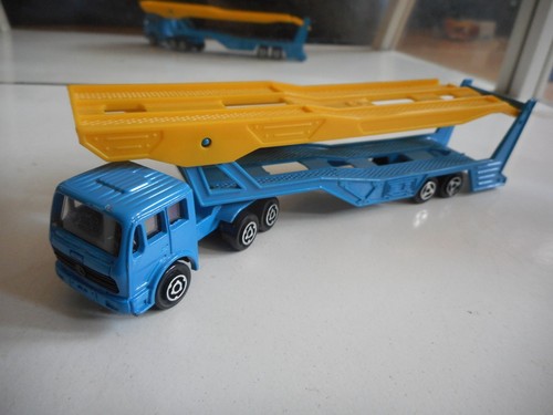 Camion majorette mercedes - mercedes, +