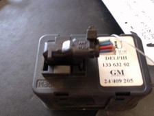 Interrupteur de leve vitre avant gauche OPEL MERIVA A PHASE 1 24411030