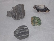 Lot 4 pièces Minéraux