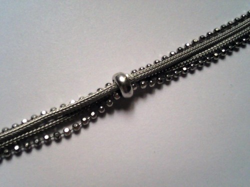 Trés joli bracelet argent - en,