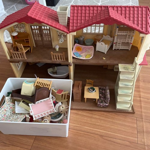 Sylvanian families red roof - sylvanian,