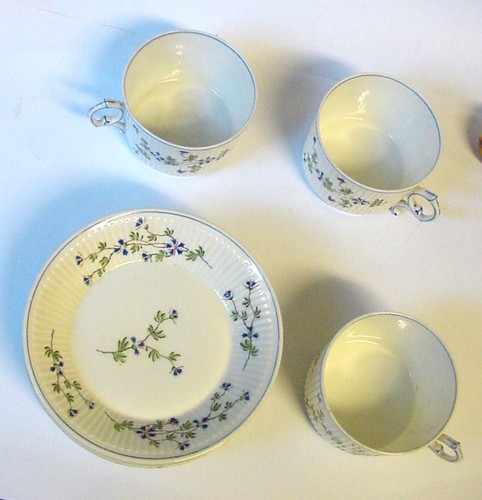 Tasses sous - -, et