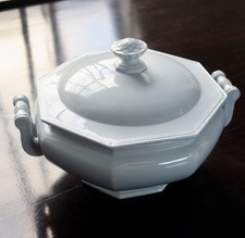 Soupière ancienne faïence