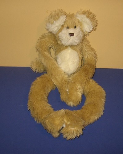 Fuzzy two tone - two-tone, legged