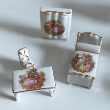 miniature mini table fauteuil chaise armoire lit-porcelaine Limoges maisn poupée