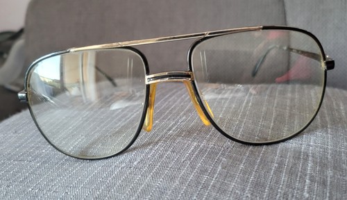 Ancienne paire lunettes - paire,